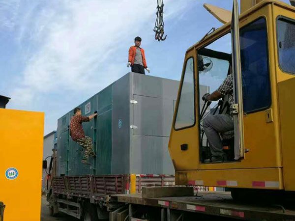解放更换水冷式机油散热器密封件的操作流程是怎样的?